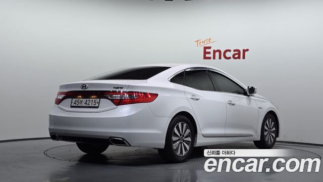 Hyundai Grandeur Premium — пробег 72 794 км — фото 2 из 5