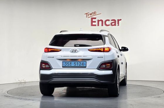 Hyundai Kona Premium — пробег 84 483 км — фото 4 из 5