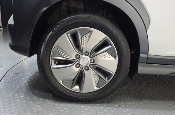 Hyundai Kona Premium — пробег 84 483 км — фото 5 из 5