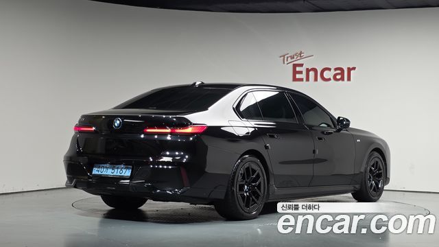 BMW i7 из Кореи Encar
