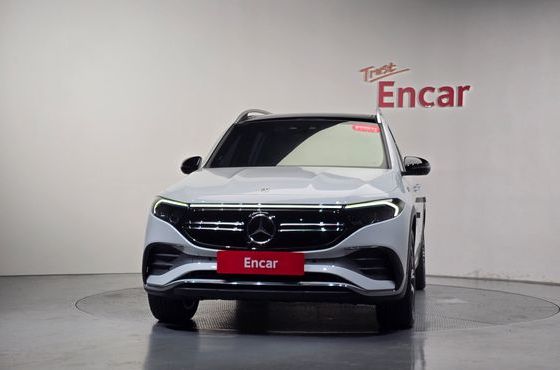 Mercedes-Benz EQB EQB300 4MATIC AMG Line — пробег 11 735 км — фото 3 из 5