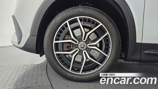 Mercedes-Benz EQB EQB300 4MATIC AMG Line — пробег 11 735 км — фото 5 из 5