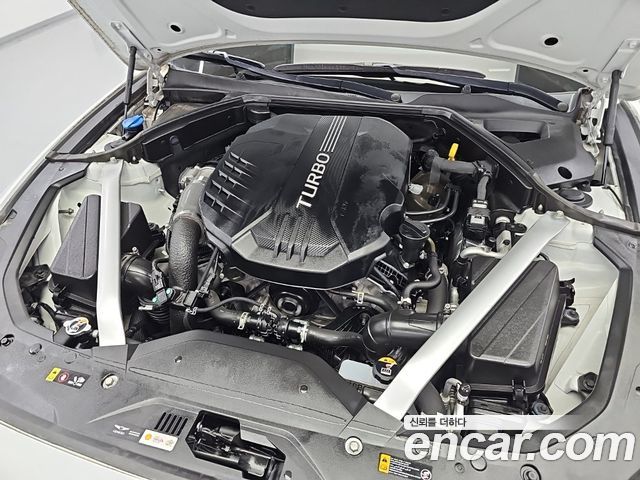 Genesis G70 Gasoline 3.3T 4WD — пробег 15 920 км — фото 3 из 5
