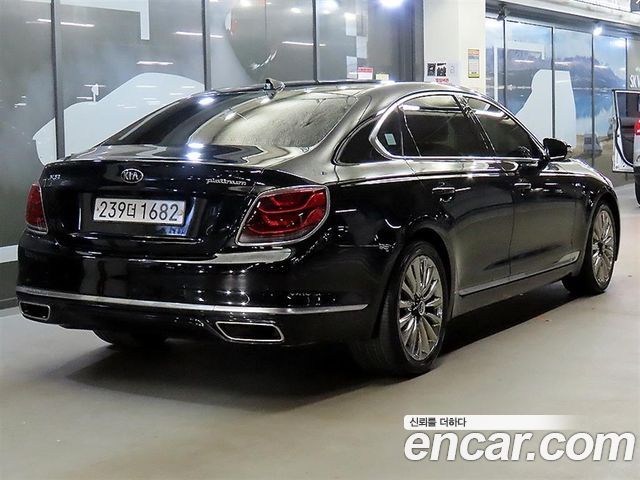 Kia K9 3.8 GDI AWD PlatinumⅡ — пробег 150 000 км — фото 4 из 5