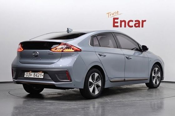 Hyundai Ioniq Q — пробег 65 934 км — фото 2 из 5