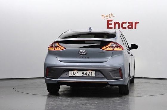 Hyundai Ioniq Q — пробег 65 934 км — фото 4 из 5