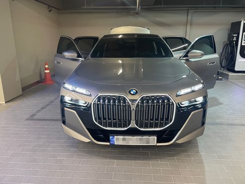 BMW 7-Series 740d xDrive M Sport — пробег 58 000 км — фото 3 из 5