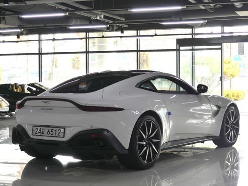Astonmartin Vantage 4.0 V8 Coupe — пробег 30 400 км — фото 3 из 5