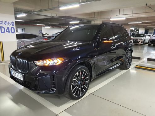 BMW X5 xDrive 50e M Sport — пробег 1 742 км — фото 3 из 5
