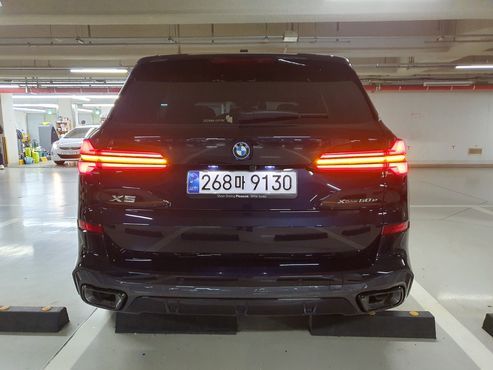BMW X5 xDrive 50e M Sport — пробег 1 742 км — фото 5 из 5