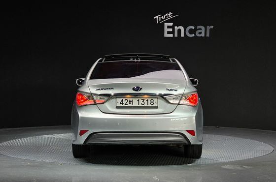 Hyundai Sonata 2.0 Royal — пробег 123 677 км — фото 4 из 5