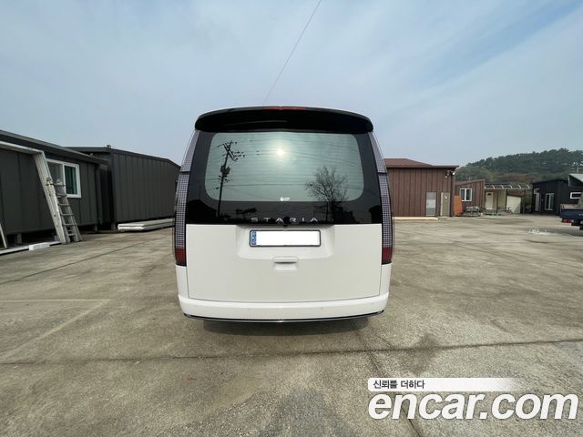 Hyundai Staria HEV 1.6 Lounge 9-Seater Inspiration — пробег 26 000 км — фото 4 из 5