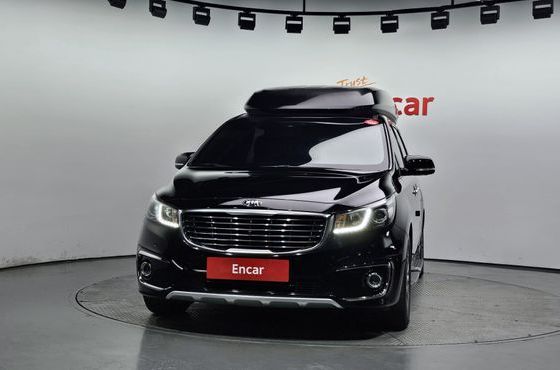 Kia Carnival 9-seater Hi-Limousine Noblesse — пробег 94 465 км — фото 3 из 5