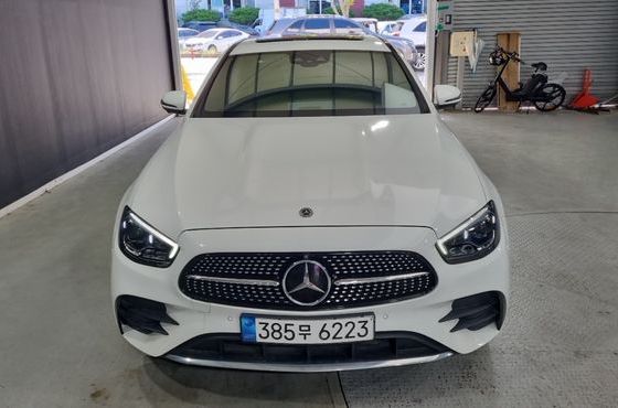 Mercedes-Benz E-Class E220d 4MATIC AMG Line — пробег 45 000 км — фото 1 из 5