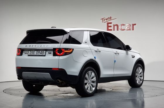 Land Rover Discovery Sport 2.0 TD4 HSE Luxury — пробег 80 478 км — фото 2 из 5