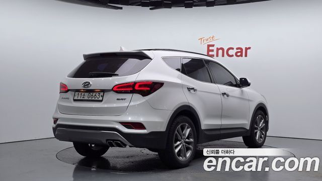 Hyundai Santafe Diesel 2.0 2WD Exclusive — пробег 123 643 км — фото 2 из 5