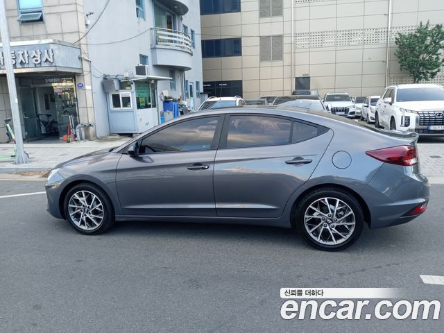 Hyundai AVANTE 1.6 Style — пробег 115 237 км — фото 3 из 5