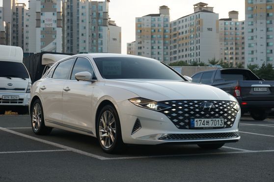 Hyundai Grandeur Calligraphy — пробег 71 502 км — фото 3 из 5