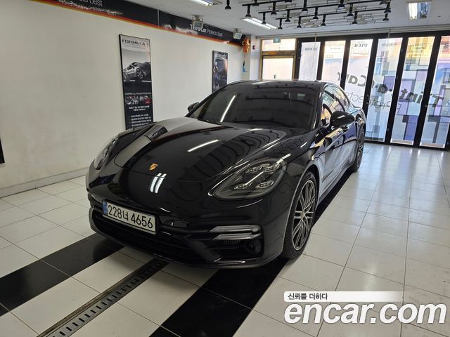 Porsche Panamera 2.9 AWD Platinum Edition — пробег 15 000 км — фото 2 из 5