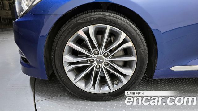 Hyundai Genesis из Кореи Encar