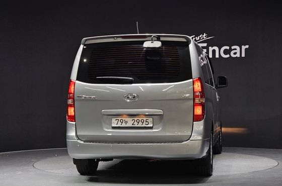 Hyundai Starex 12-Seater Wagon Modern — пробег 136 700 км — фото 4 из 5