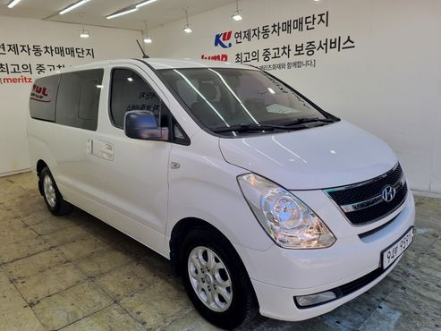 Hyundai Starex 5-Seater VAN CVX Premium — пробег 99 881 км — фото 3 из 5