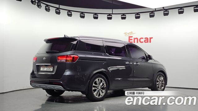 Kia Carnival из Кореи Encar