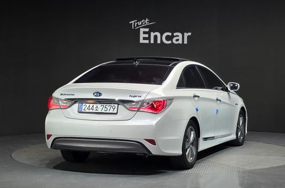 Hyundai Sonata 2.0 Royal — пробег 93 560 км — фото 2 из 5