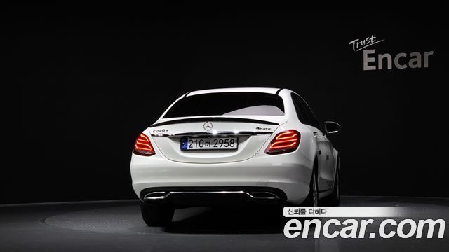 Mercedes-Benz C-Class из Кореи Encar