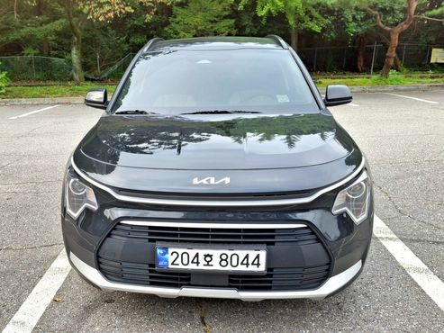 Kia Niro Prestige — пробег 18 000 км — фото 2 из 5
