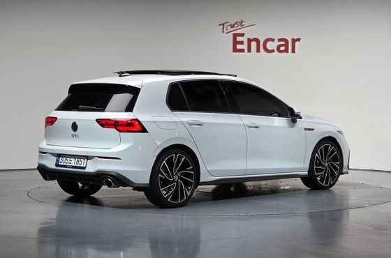 Volkswagen Golf 2.0 GTI — пробег 24 403 км — фото 2 из 5