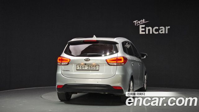 Kia Carens из Кореи Encar