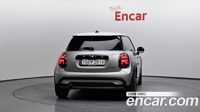 Mini Cooper Classic Third Generation — пробег 51 885 км — фото 4 из 5