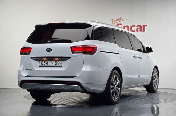 Kia Carnival 9-Seater Noblesse Special — пробег 148 924 км — фото 2 из 5