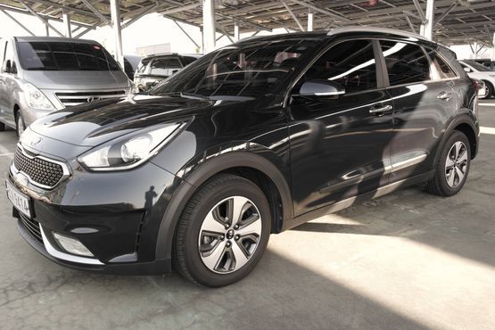 Kia Niro Prestige — пробег 154 855 км — фото 1 из 5