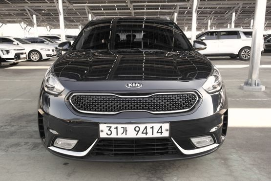 Kia Niro Prestige — пробег 154 855 км — фото 3 из 5