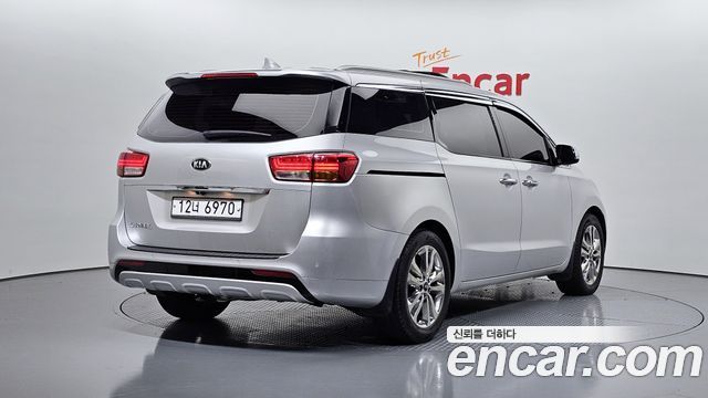 Kia Carnival из Кореи Encar