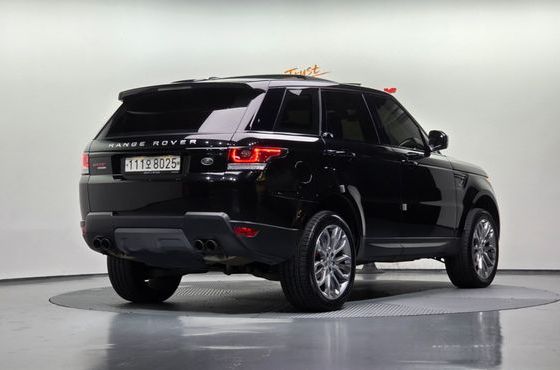 Land Rover Range Rover Sport 3.0 SDV6 HSE Dynamic — пробег 76 696 км — фото 2 из 5