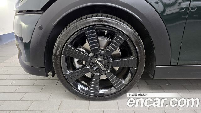 Mini Cooper 3Door Resolute Edition 3rd Gen — пробег 37 967 км — фото 5 из 5