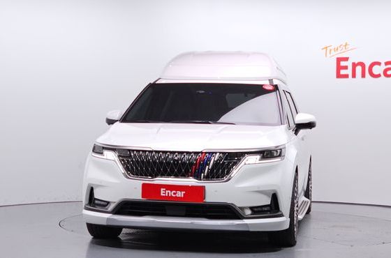 Kia Carnival 9-Seater Hi-Limousine Signature — пробег 18 434 км — фото 3 из 5
