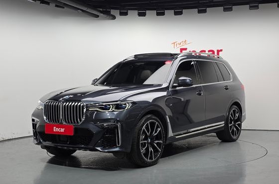 BMW X7 xDrive 40i M Sport 6STR — пробег 30 584 км — фото 1 из 5