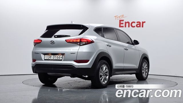 Hyundai Tucson Diesel 1.7 2WD Style — пробег 93 048 км — фото 2 из 5