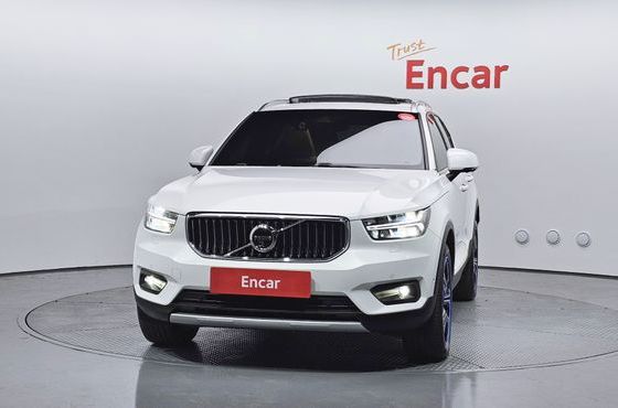 Volvo XC40 B4 Inscription — пробег 32 099 км — фото 3 из 5