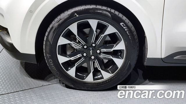 Kia Carnival 9-Seater Signature — пробег 56 884 км — фото 5 из 5