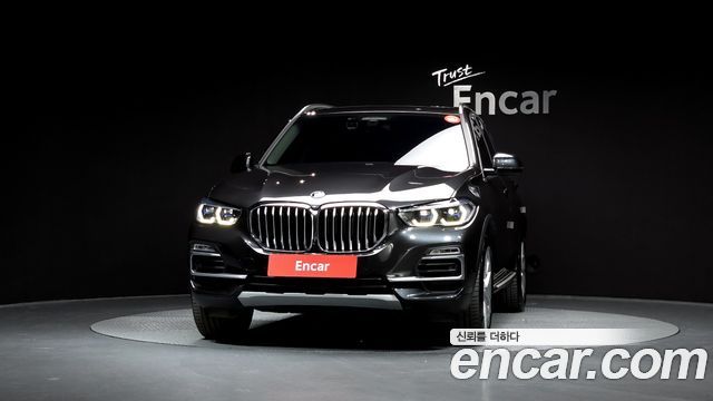 BMW X5 xDrive 45e xLine — пробег 38 952 км — фото 3 из 5