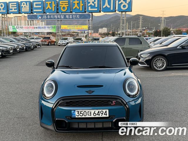 Mini Cooper 5Door Classic Third Generation — пробег 55 000 км — фото 1 из 5