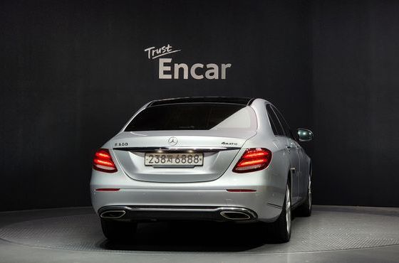 Mercedes-Benz E-Class E300 Exclusive — пробег 108 217 км — фото 4 из 5