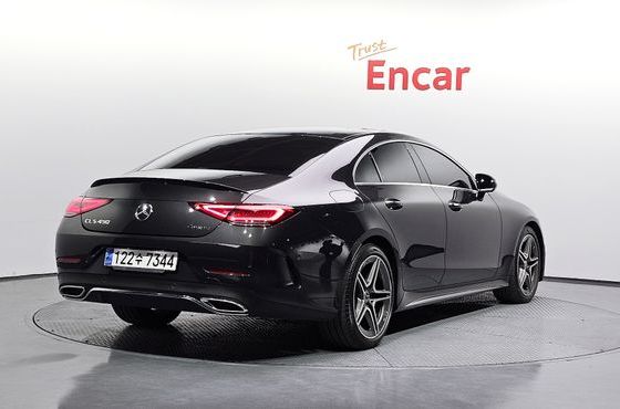 Mercedes-Benz CLS-Class CLS300d 4MATIC — пробег 47 760 км — фото 2 из 5