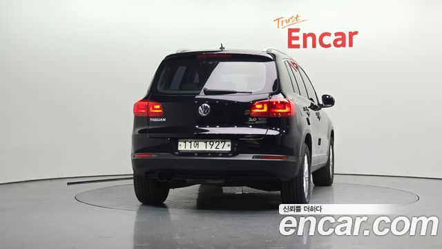 Volkswagen Tiguan 2.0 TDI Comfort 5N — пробег 177 489 км — фото 4 из 5