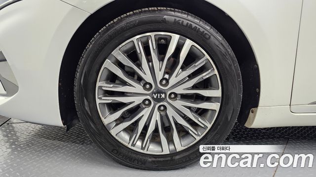 Kia K7 из Кореи Encar